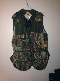 primo/real tree hunting camo hunting/fishing vest brand new $30