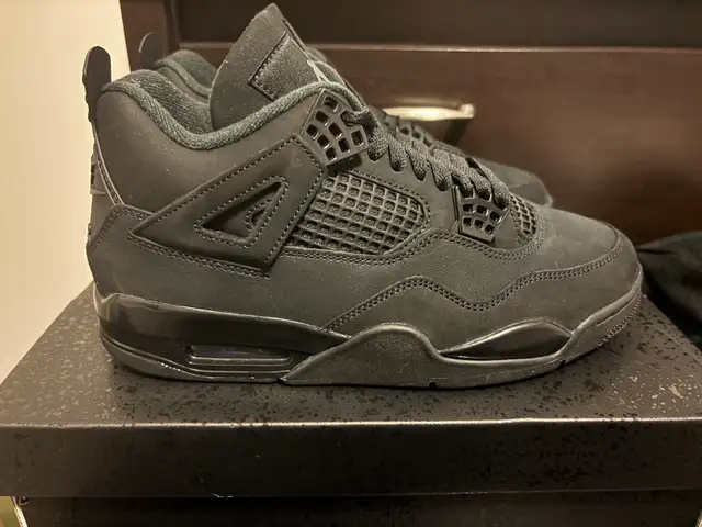 Jordan 4 Black Cat size 8 in Men's Shoes in City of Toronto - Image 5