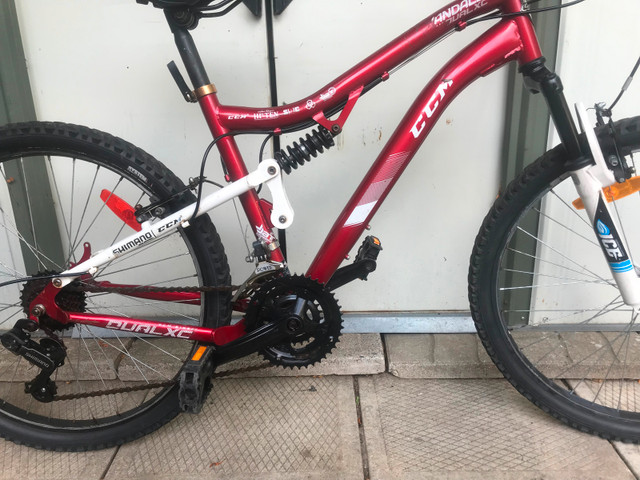Vélo d'enfant CCM Vandal 24, roues 24po, 21-vitesses dans Enfants  à Ville de Montréal - Image 2