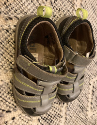 See Kai Run size 9 leather fisherman toddler sandal