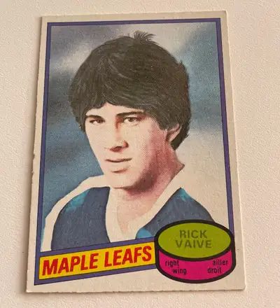 Carte de hockey de Rick Vaive de O-pee-chee dans l'équipe des Maple Leafs de Toronto, 1980 - 1981.