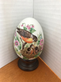 Vintage Four Seasons Spring Avon Porcelain Decorative Egg