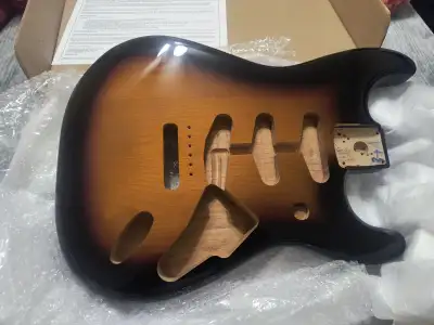 Fender - Classic Series 60's Stratocaster SSS Alder Body Vintage, View more