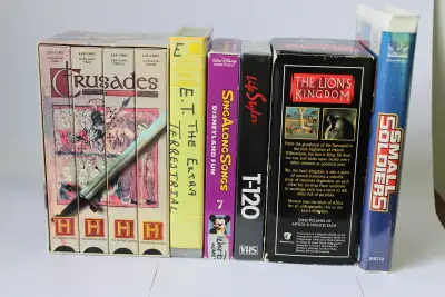 Vintage VHS tape lot. Includes History Channel Crusades 4-volume set, E.T. The Extra-Terrestrial, Di...