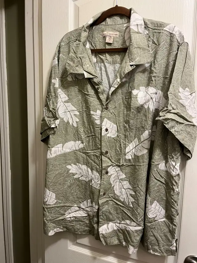 Men’s Clothing Lot – Various Sizes & Styles, Gently Used + New in Men's in Hamilton - Image 4