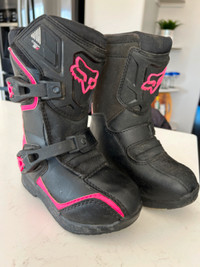 Kids Dirt Bike Boots size K12 (Black and Pink)