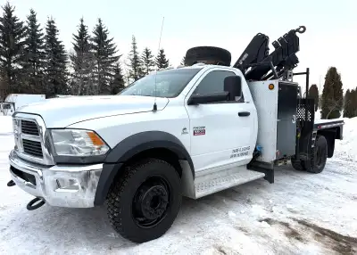 6.7L 6CYL CUMMINS DIESEL Engine, Automatic Transmission, 5500HD 4X4/REG CAB, HIAB 055D-3 CLX PICKER...