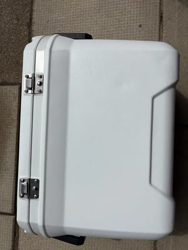Coleman 316 series marine cooler 52 quart 577399359632189446