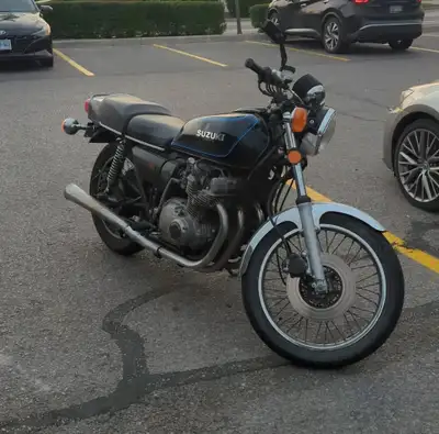 Here's a stock 1979 Suzuki GS 750 with just above 27000 kms on it. Oil changes done regularly. Alway...