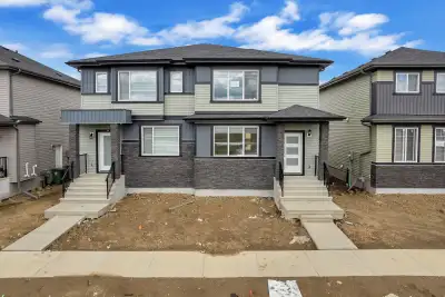 text 780-205-0532 for more photos. Unable to upload here. Upgraded 1,571 sq ft half duplex in the Az...