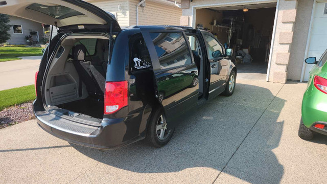 2012 Dodge Grand Caravan  in Cars & Trucks in Lethbridge - Image 3