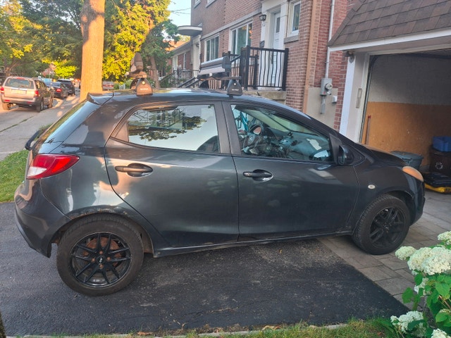 Mazda2 - 2014 — photo 3