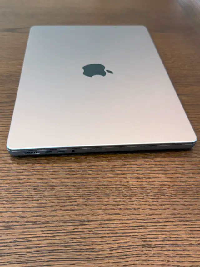 MacBook Pro 14-inch – M1 Pro – 16GB RAM – 512GB SSD – Like New in Laptops in City of Montréal - Image 6