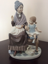 Lladro #5305, "A Visit with Granny"