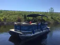 StarCraft Pontoon Boat