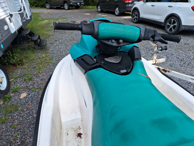 2001 Seadoo GTS.  For parts or rebuild. in Personal Watercraft in Oshawa / Durham Region - Image 2
