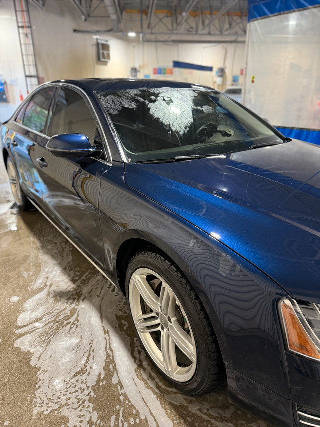2011 Audi A8 4.2L V8 372hp premium in Cars & Trucks in Edmonton - Image 3