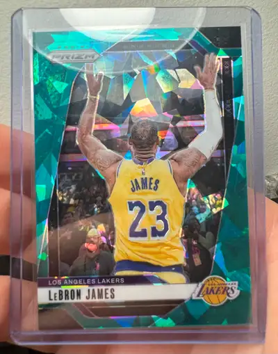 Located in Yarmouth, price is firm pm me if interested ! I’ll be posting mainly sports cards.