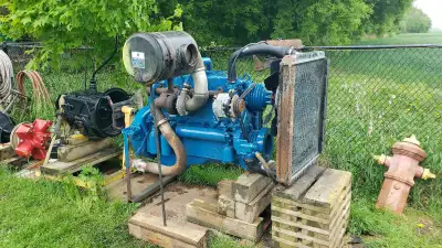 1988 international dt466 210 hp Came out of a s1900 truck New water pump and thermostats. New filter...