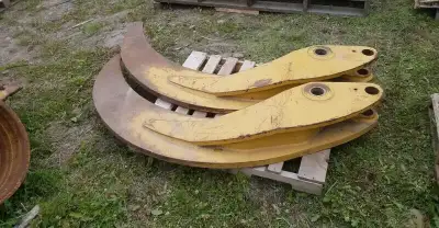 2 Tigercat 630C Skidder Grapple Tongs $1,250 For Both