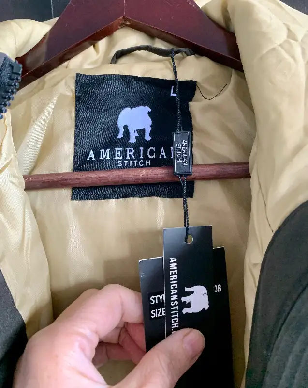 New size S men/ size L youth AMERICAN STITCH multi-pocket jacket in Kids & Youth in City of Toronto - Image 5