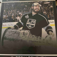Autographed Hockey Memorabilia