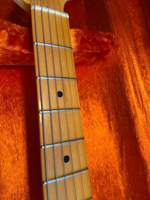 Fender 50th Anniversary American Vintage '57 Stratocaster in Guitars in Ottawa - Image 7