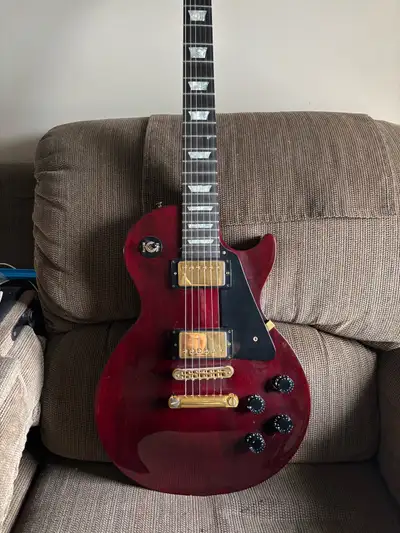 Gibson electric guitar, View more