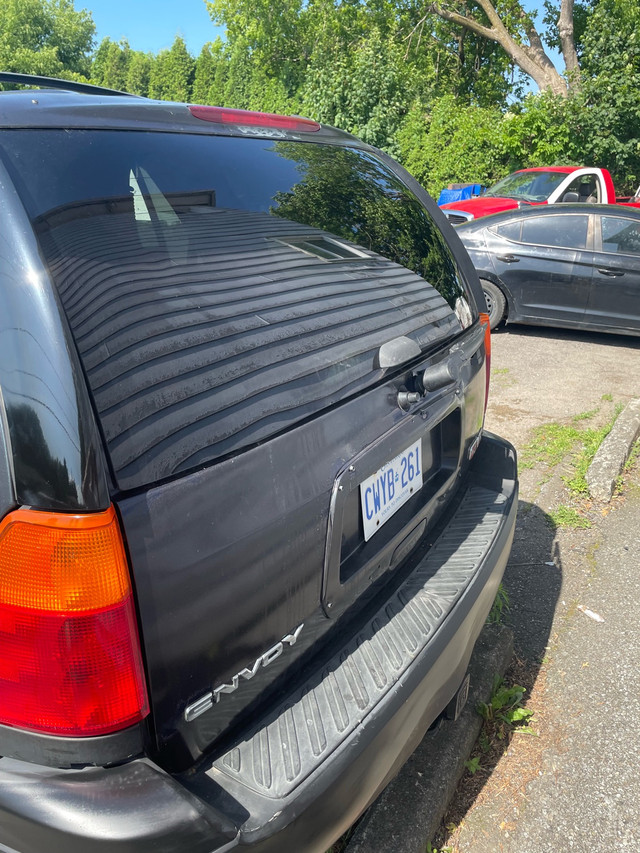 GMC Envoy in Cars & Trucks in Ottawa - Image 3