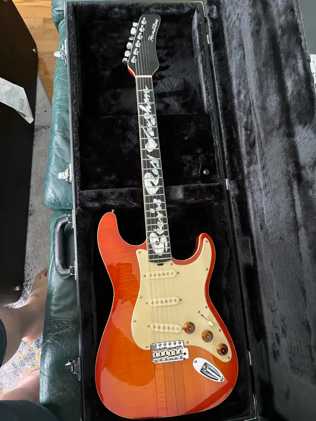 Hamiltone SRV in Guitars in Mississauga / Peel Region - Image 2