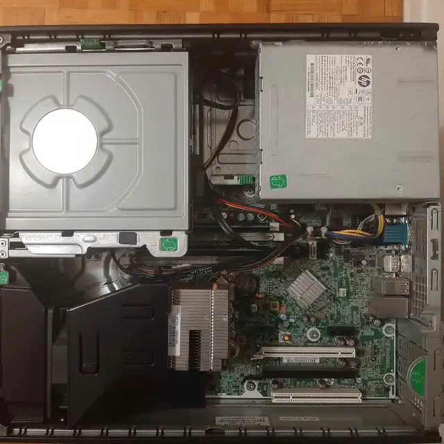 HP Compaq Pro 8300 SFF i3 8GB Win11 in Desktop Computers in City of Toronto - Image 4