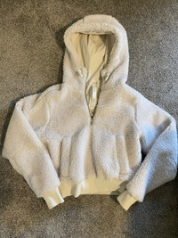 Lululemon Sherpa half zip cropped jacket 