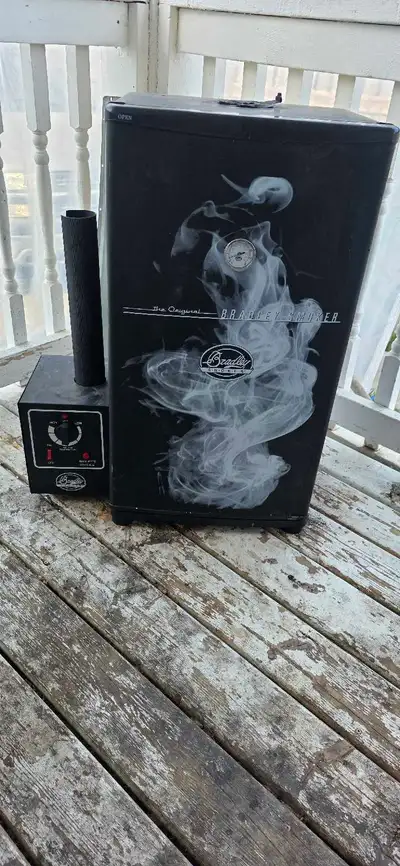I'm selling two Bradley smokers, perfect for anyone who loves to barbecue with a smoky flavour. Thes...