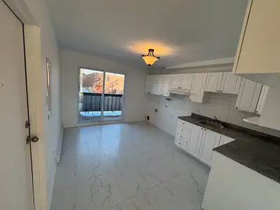 Laval Fabreville _3 logements 5 1/2 et 100% renové