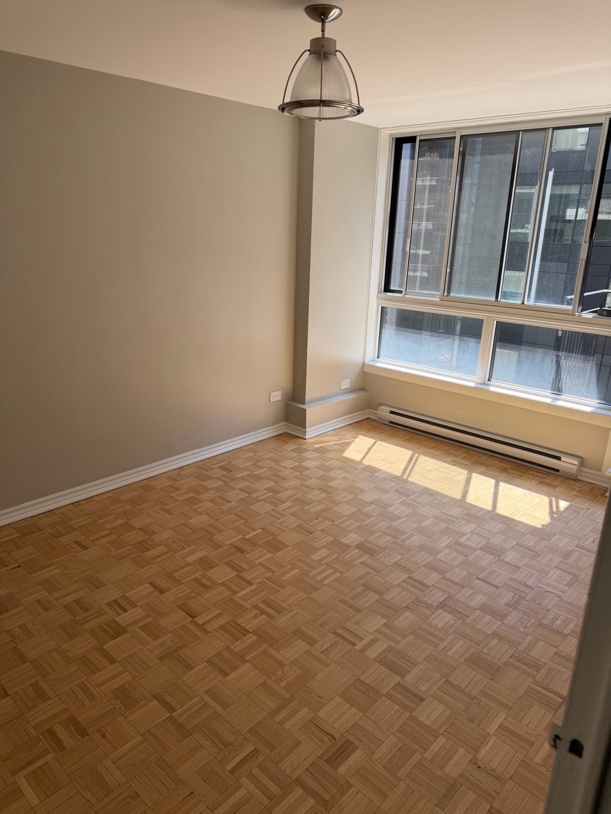 1444 Rue Mackay — photo 3