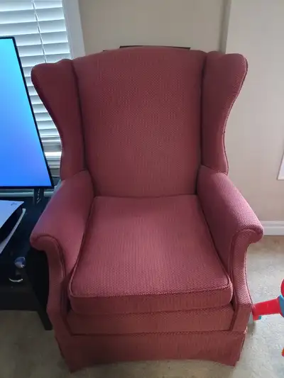 Comfy Chair- needs a bit of work, View more