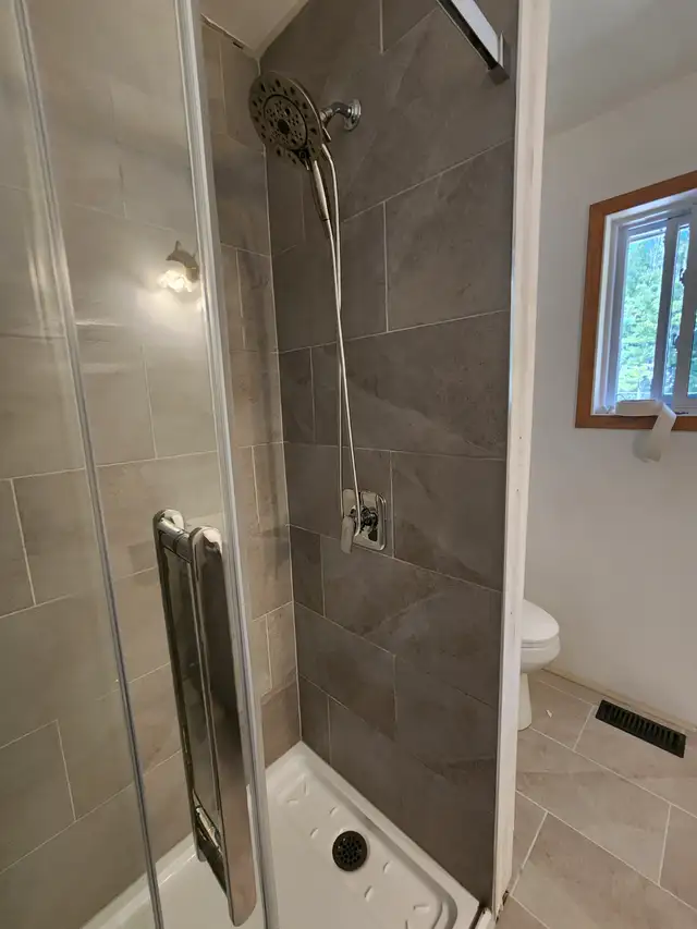 Victoria Tile - by L.A.Kelly in Flooring in Trenton - Image 7