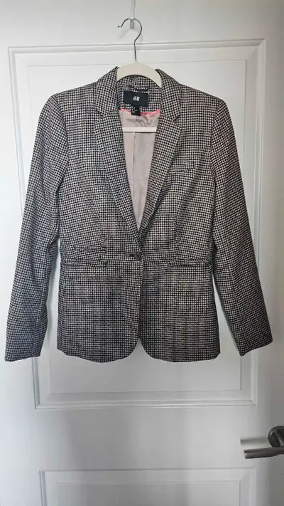 H&M Blazer, US Size 6, Checkered pattern, View more
