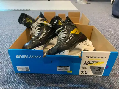 Bauer Supreme Senior UltraSonic Skates - 7.5 Fit 3 Solid condition, used one season. No pet, no smok...