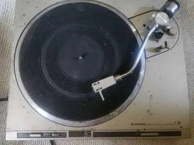 Pioneer TurnTable PL-200 I have other turntables here, View more
