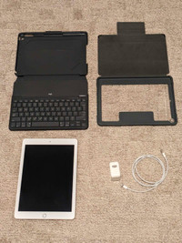 iPad 5th Gen 128gb with 2 cases / keyboard