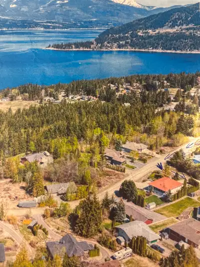 #30 - 2870 Walsh Rd, Sorrento BC Build your dream getaway or year-round home on this ready to go res...