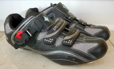 Womens Road Bike Shoes Size 8.5, View more
