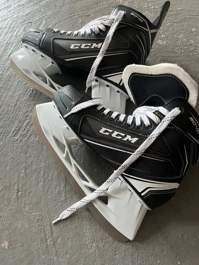 Skates and Roller Skates  in Skates & Blades in Mississauga / Peel Region - Image 3