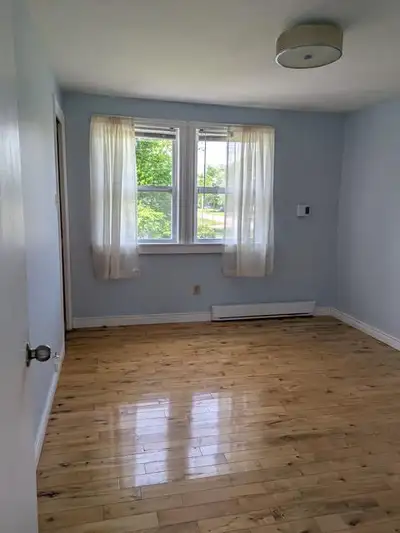 3 bed, 2 1/2 bath, home for rent in Montague