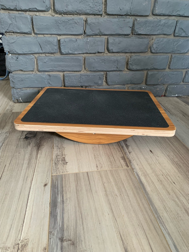 Balance wobble board in Exercise Equipment in Leamington