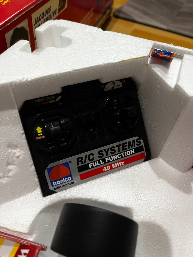 NEW Collectable 1/12 Scale F1 Rc car in box in Hobbies & Crafts in Vancouver - Image 4