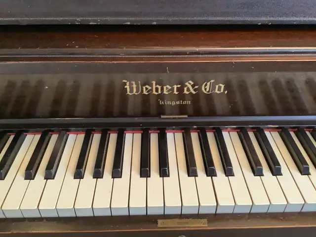 Piano antique de marque Weber et cie in Pianos & Keyboards in Laval / North Shore - Image 5