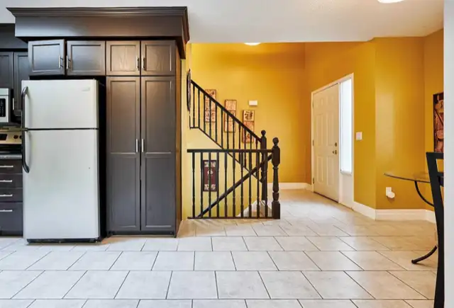 Clean & Quiet- A large Bedr - Beautiful Neighborhood.63793686505345122