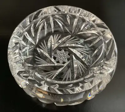 PRICE DROP! 4” Pinwheel Cut Clear Crystal Ashtray w 8-Point Star, View more